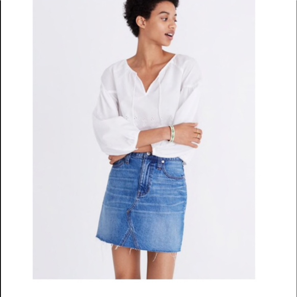 Madewell Denim skirt with raw hem - Picture 1 of 8